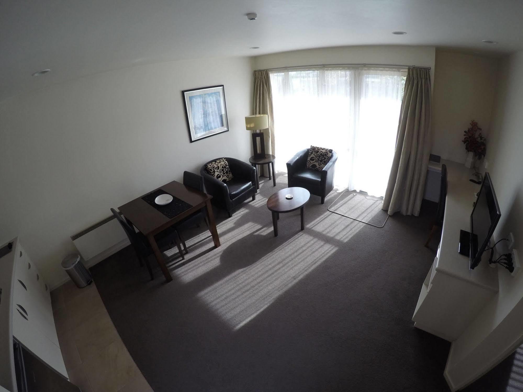 Cedar Grove Motor Motel 5*